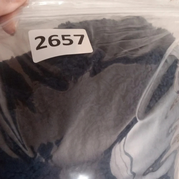 Adidas fluffy Fleece pull over hoodie size  mens medium - Picture 8 of 8